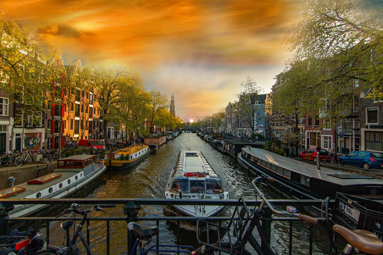 Guide To Moving To Amsterdam Laundryheap Blog Laundry & Dry Cleaning
