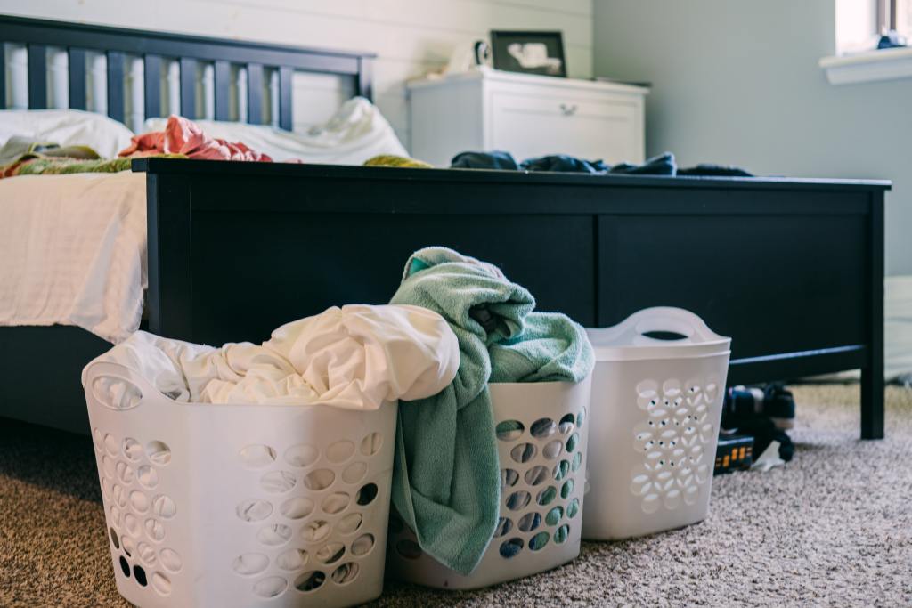 Saving Time and Energy Benefits of Using A Laundry Service as a